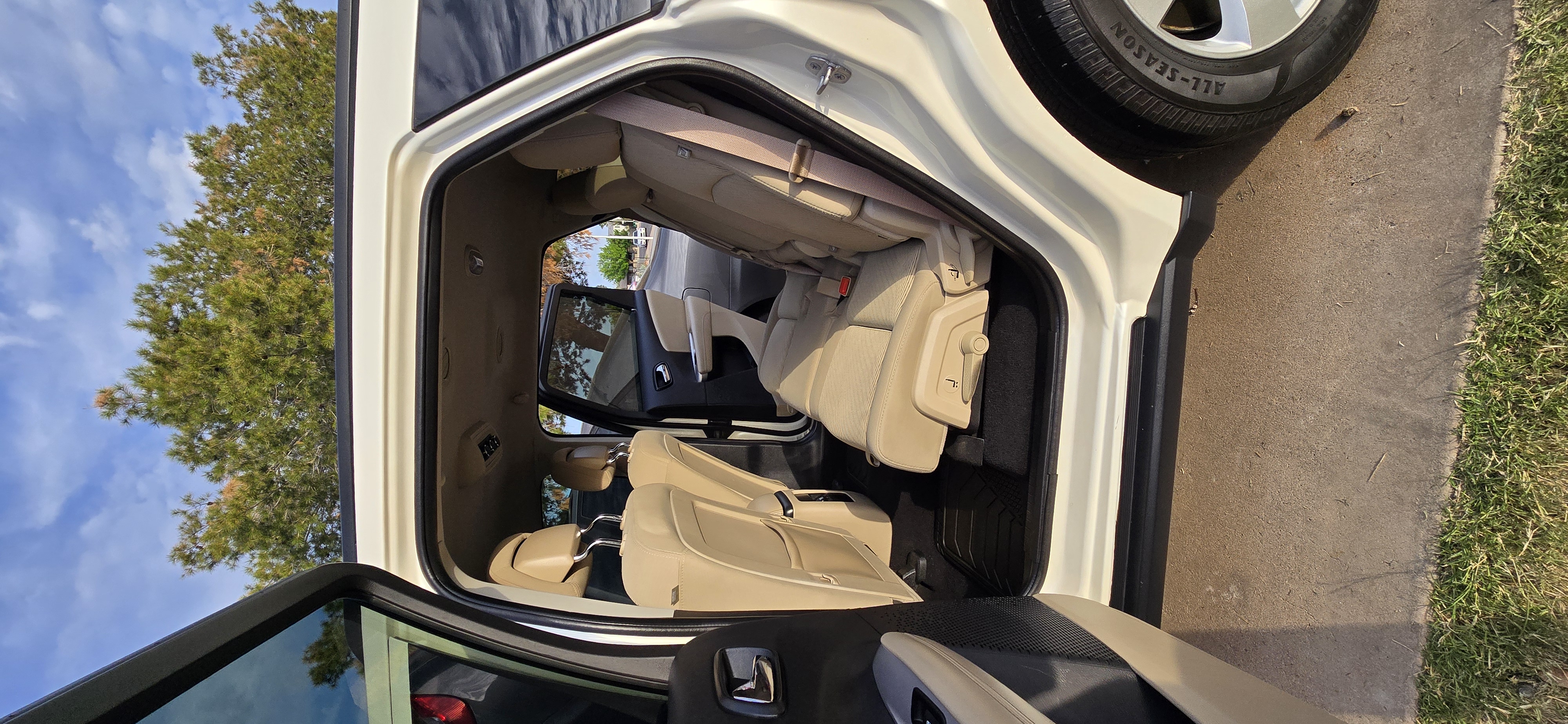 Car Detail image 23